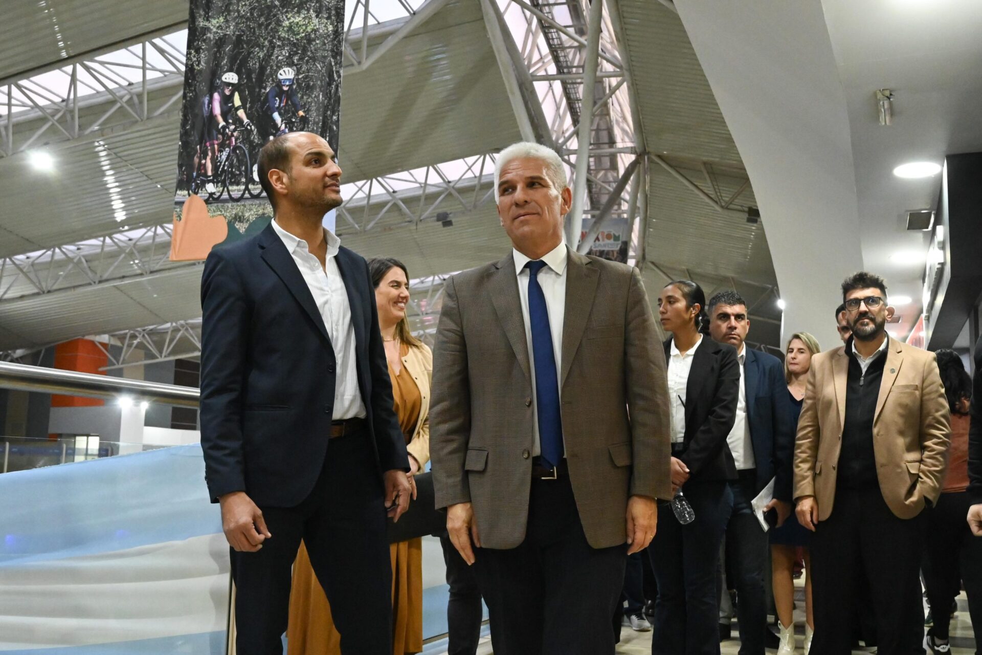 Gobernador Claudio Poggi recorre la EDIRO renovada